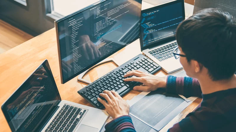 Risks & delays - what you need to know when planning a website build